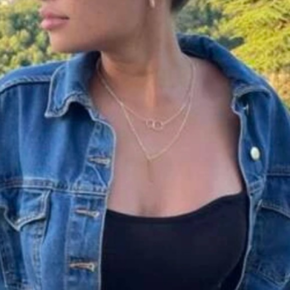 Geometric layered chain necklace with circle and bar pendants gold - Picture 9 of 9